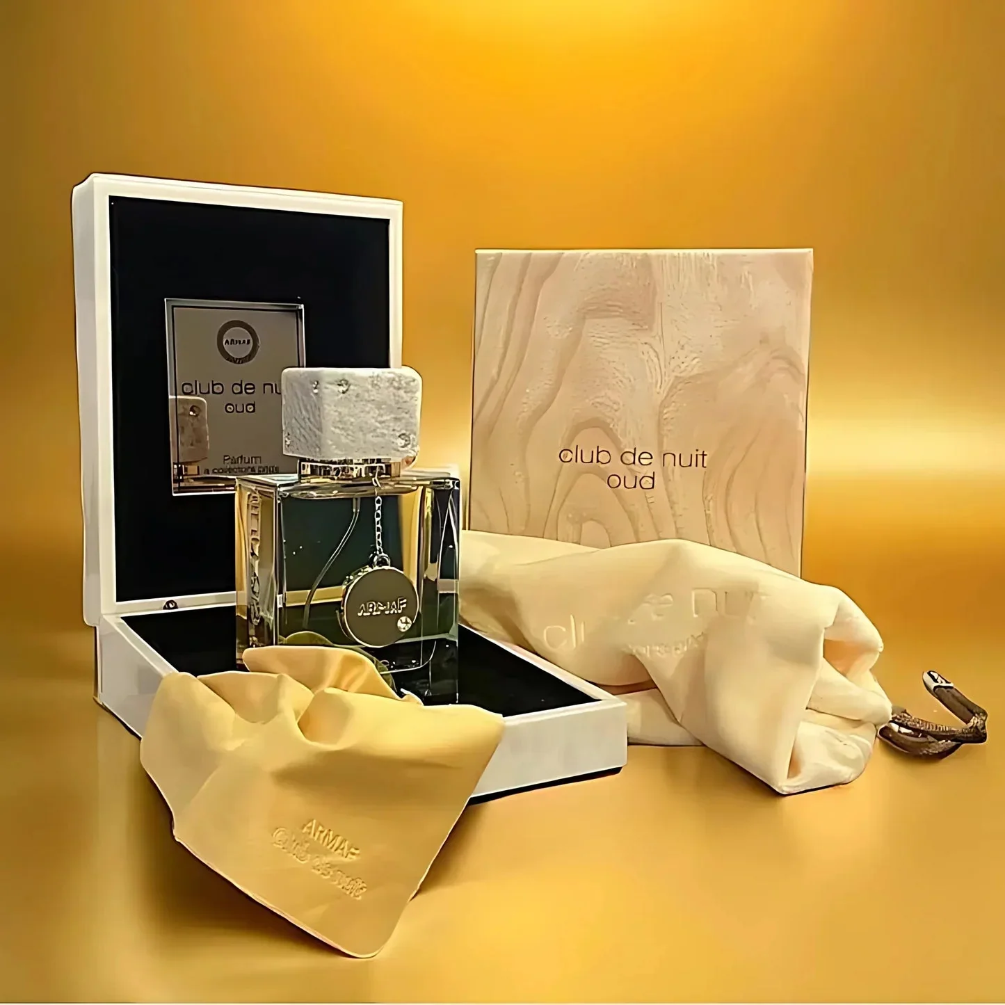 Armaf Club De Nuit Eau De Parfum Oud – 3.6oz - Image 2