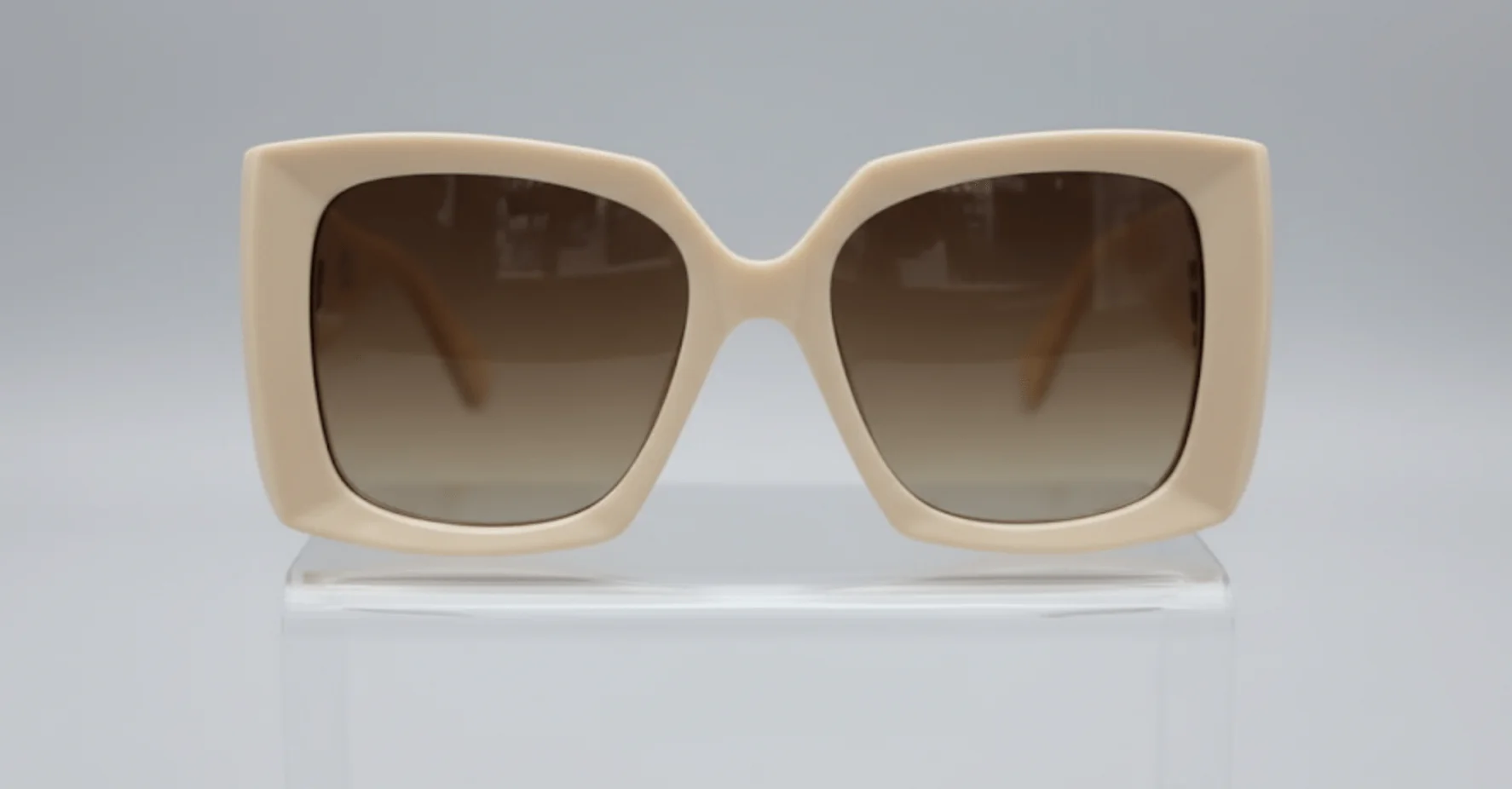 Chic Looks Sunglasses - Oversized Square Frame - Image 2