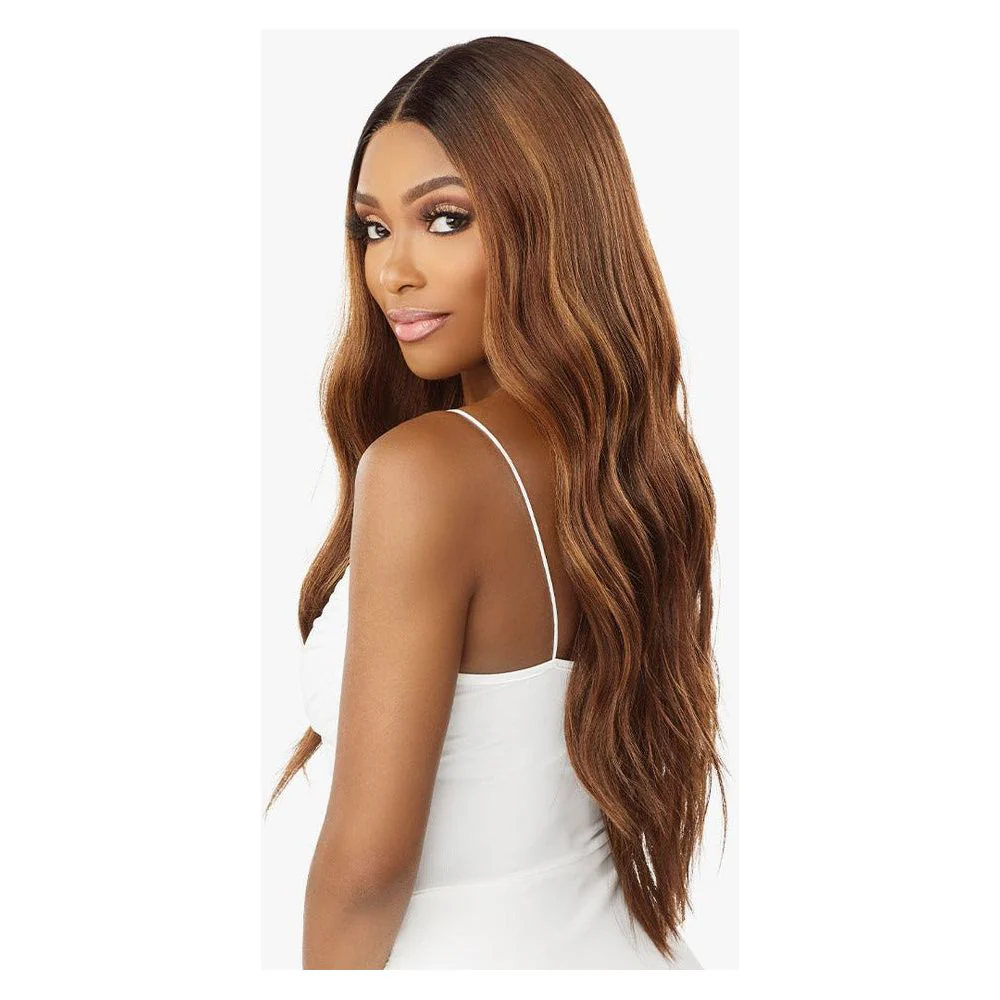 Sensationnel Butta Lace HD Synthetic Lace Front Wig - Loose Beach Wave 28" - Image 3