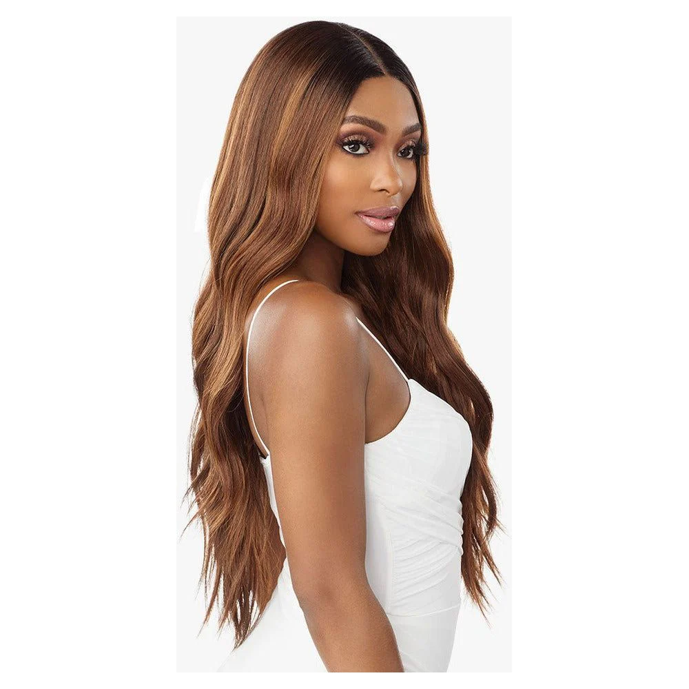 Sensationnel Butta Lace HD Synthetic Lace Front Wig - Loose Beach Wave 28" - Image 4