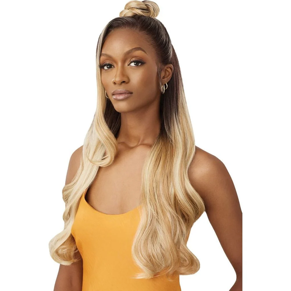 Outre Airtied 100% Fully Hand-Tied Wig Human Hair Blend - Glam Waves 28" - Image 6