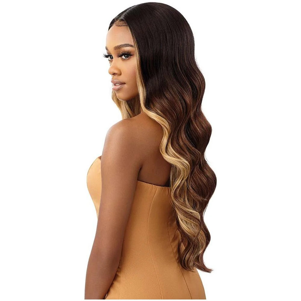Outre Melted Hairline HD Synthetic Lace Front Wig - Manuella - Image 5