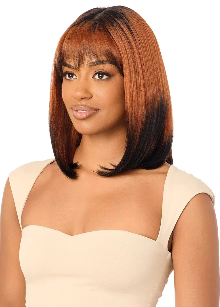 Outre Perfect Hairline Lace Front 13x4 Wig –  PH 10 - Image 6