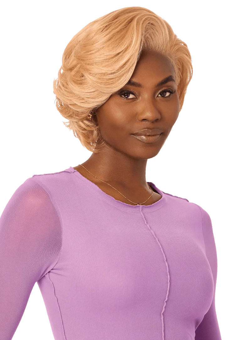 Outre Perfect Hairline Swoop Glueless 13x4 HD Lace Front Wig - Swoop 18 - Image 6