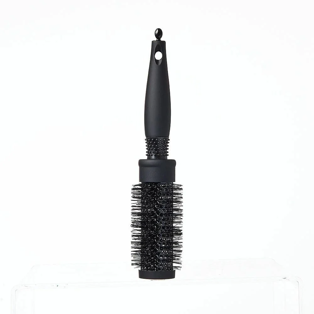Red by Kiss Rose Heat Resistant Bristle Brush ā 1.5" Barrel - Image 3