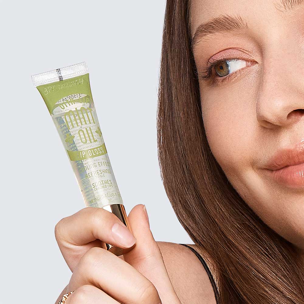 Ruby Kisses – Broadway High Shine Vita Oil Lip Gloss - Image 4